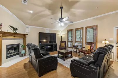6316 Fall River Drive, The Colony, TX 75056 - Photo 9