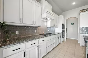 1089 Flagstone Dr, Weatherford, TX 76085 - Photo 11