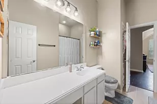 3211 Golden Oaks Cir, Granbury, TX 76049 - Photo 25