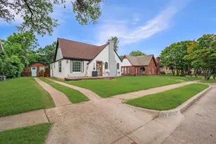 2744 Catherine St, Dallas, TX 75211 - Photo 1