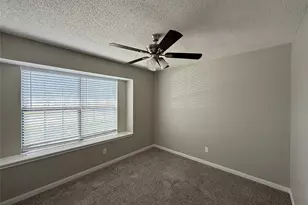 10259 Sand Springs Ave, Dallas, TX 75227 - Photo 11