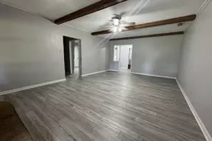 207 Sharp Ave, Stephenville, TX 76401 - Photo 5