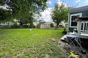 1420 Lawrence Rd, River Oaks, TX 76114 - Photo 11