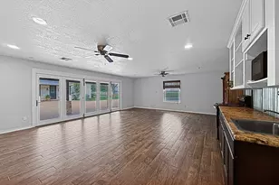 909 Higginbotham Ln, China Spring, TX 76633 - Photo 21