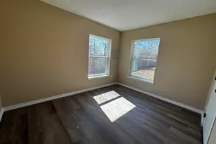 210 Reta St, Stephenville, TX 76401 - Photo 5