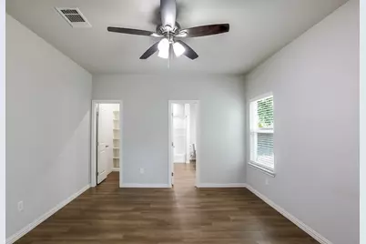 370 S Pecan Street, Milford, TX 76670 - Photo 9