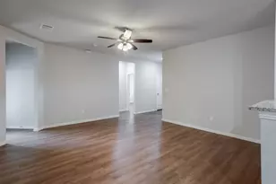 370 S Pecan St, Milford, TX 76670 - Photo 13