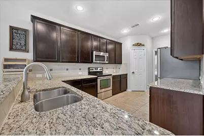 5920 Ivy Glen Drive, Grand Prairie, TX 75052 - Photo 13