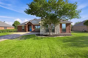 7229 Muirfield Dr, Cleburne, TX 76033 - Photo 5