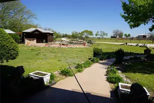 1382 E Black Jack Rd, Aubrey, TX 76227 - Photo 17