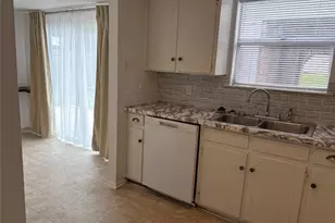 5357 Wonder Dr, Fort Worth, TX 76133 - Photo 3