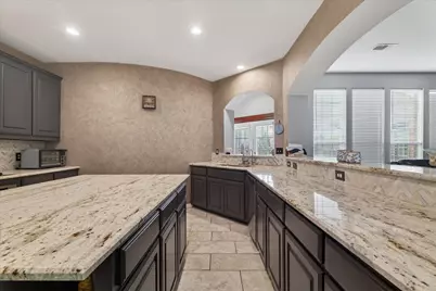 8708 Rugby Drive, Irving, TX 75063 - Photo 13