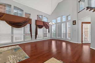 8708 Rugby Dr, Irving, TX 75063 - Photo 5