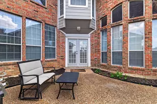 8708 Rugby Dr, Irving, TX 75063 - Photo 33