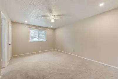 512 W Oakdale Road, Irving, TX 75060 - Photo 21