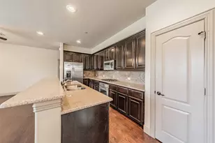 4205 Riverview Dr, Carrollton, TX 75010 - Photo 7