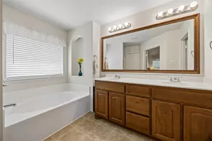 1408 Lauren Ln, Granbury, TX 76048 - Photo 13