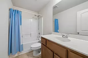 1408 Lauren Ln, Granbury, TX 76048 - Photo 17