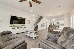 215 Idle Creek Ln, DeSoto, TX 75115 - Photo 11