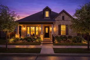 4817 Beaver Creek Dr, Arlington, TX 76005 - Photo 1