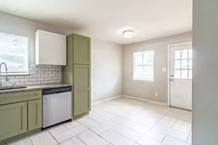 4447 Moler St, Dallas, TX 75211 - Photo 7