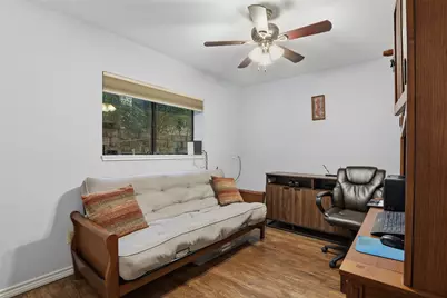 1945 Bluebird Avenue, Fort Worth, TX 76111 - Photo 23
