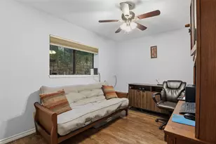 1945 Bluebird Ave, Fort Worth, TX 76111 - Photo 23