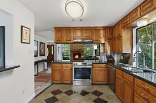 1945 Bluebird Ave, Fort Worth, TX 76111 - Photo 5