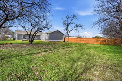 418 Russel Street, White Settlement, TX 76108 - Photo 37