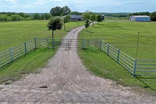 4316 Leona Rd, Bowie, TX 76230 - Photo 27