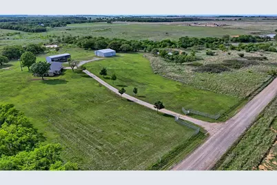 4316 Leona Road, Bowie, TX 76230 - Photo 31