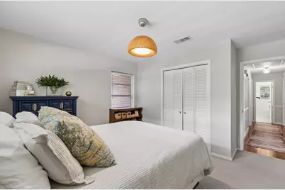 9077 Longmont Drive, Dallas, TX 75238 - Photo 13
