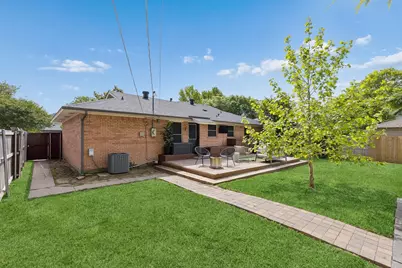 9077 Longmont Drive, Dallas, TX 75238 - Photo 21