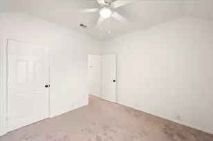4805 Parkmount Dr, Fort Worth, TX 76137 - Photo 31