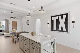 5600 San Jacinto Dr, Granbury, TX 76048 - Photo 11