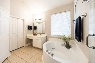 3601 Dripping Springs Dr, Plano, TX 75025 - Photo 19