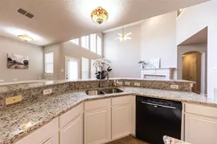 3601 Dripping Springs Dr, Plano, TX 75025 - Photo 13