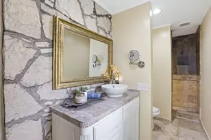 309 N Travis St, Granbury, TX 76048 - Photo 17