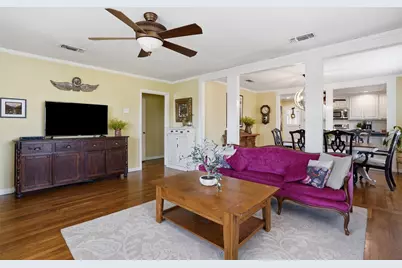 309 N Travis Street, Granbury, TX 76048 - Photo 21