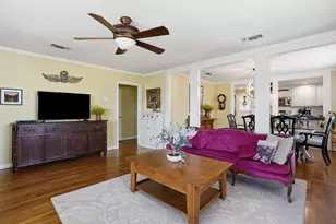309 N Travis St, Granbury, TX 76048 - Photo 21
