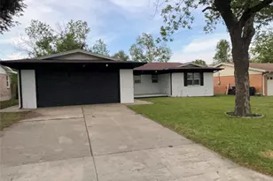 2800 Sadler Ave, Fort Worth, TX 76133 - Photo 1