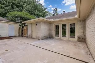25703 Old Carriage Ln, Spring, TX 77373 - Photo 23