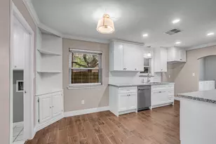 25703 Old Carriage Ln, Spring, TX 77373 - Photo 11