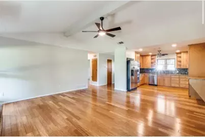 802 Wilshire Court, Arlington, TX 76012 - Photo 3