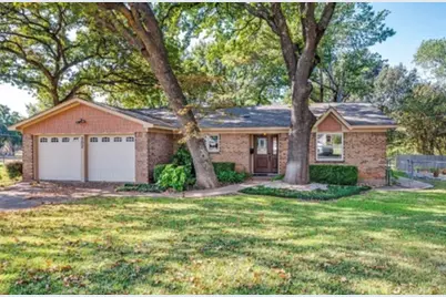 802 Wilshire Court, Arlington, TX 76012 - Photo 1