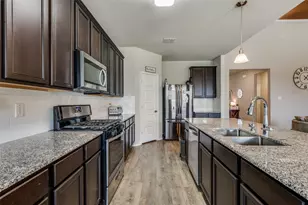1508 Pleasant Knoll Trl, Aubrey, TX 76227 - Photo 9