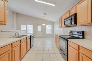 1405 Cedar Springs Dr, Allen, TX 75002 - Photo 9