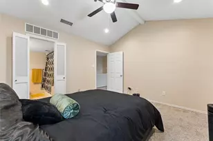 4102 Buena Vista St, Dallas, TX 75204 - Photo 13