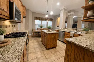 6864 Cape Cod Dr, Grand Prairie, TX 75054 - Photo 3