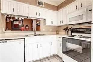 5626 Preston Oaks Rd, Dallas, TX 75254 - Photo 17